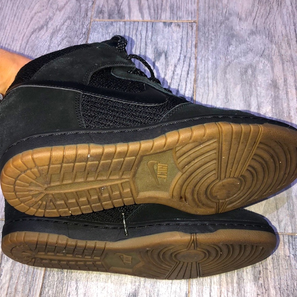 NIKE WEDGE SNEAKERS